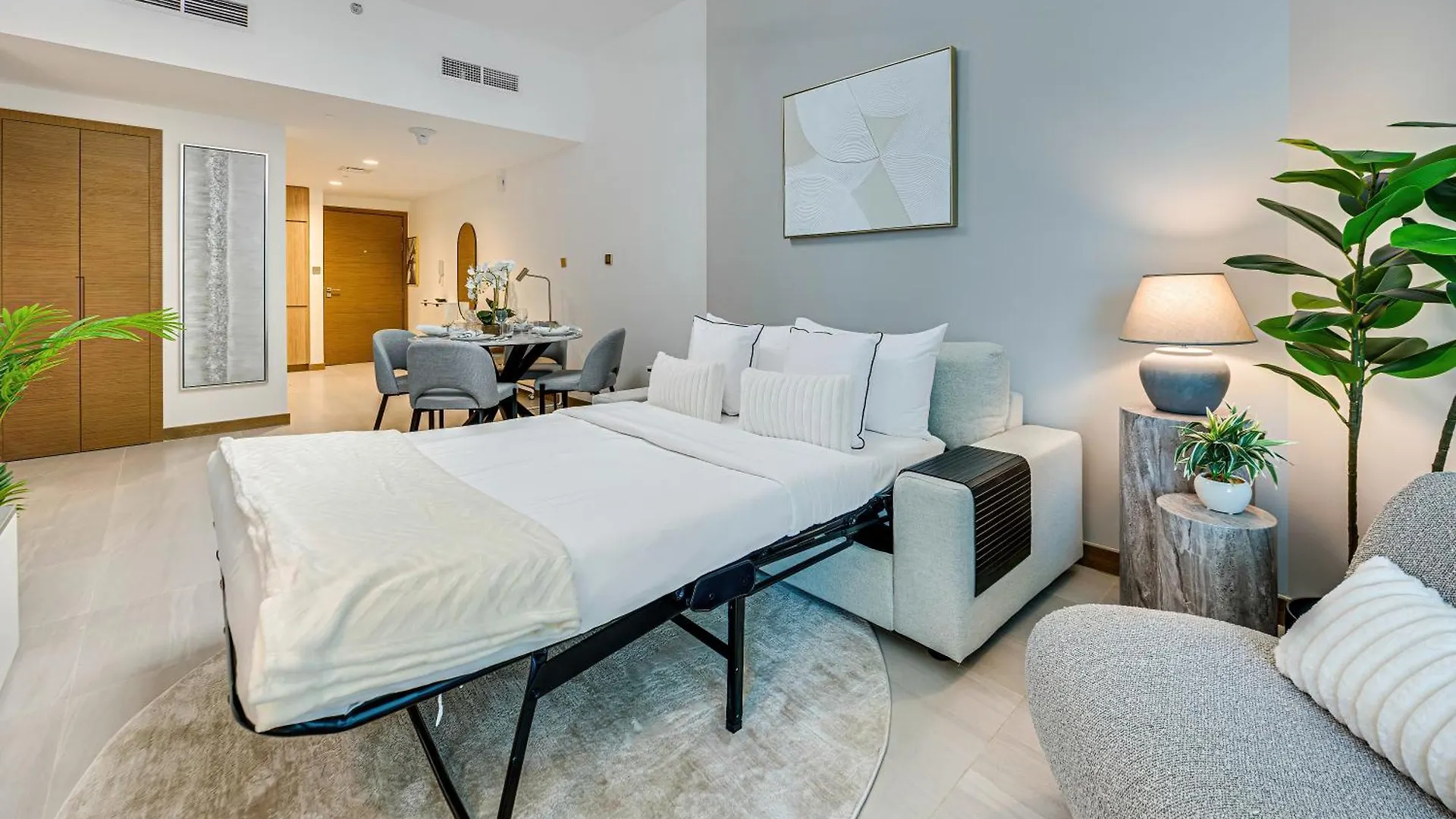 דירות דובאי Brand New 1Bd In Missoni Business Bay