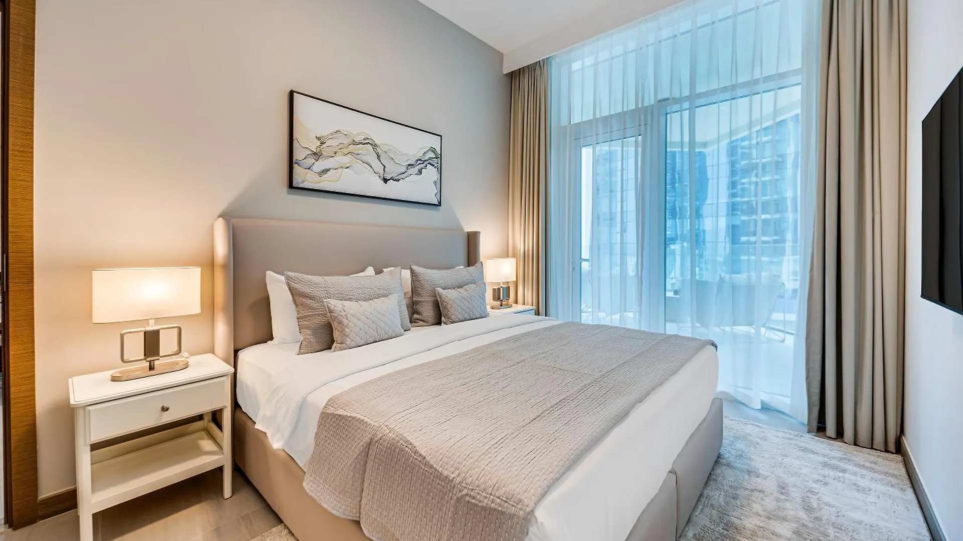 דירות דובאי Brand New 1Bd In Missoni Business Bay